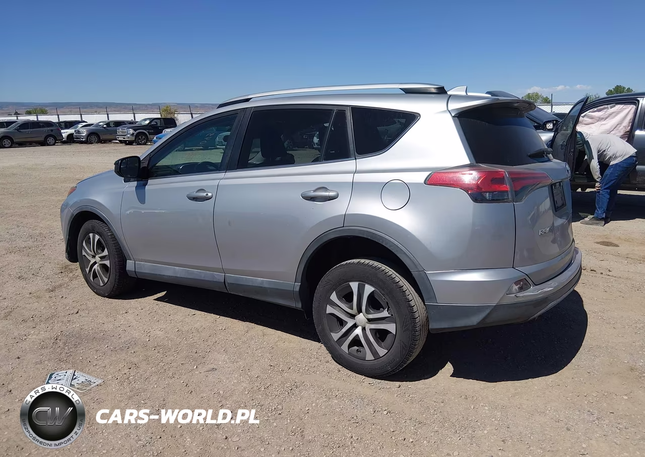 2016 Toyota Rav4 Le VIN:2T3BFREV3GW479567 - 3