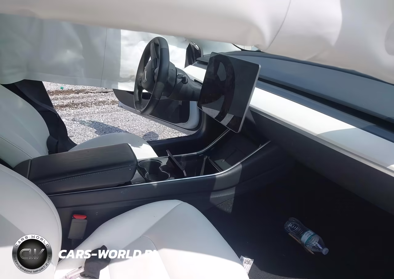2020 Tesla Model 3 Long Range Dual Motor All-Wheel Drive VIN:5YJ3E1EB6LF719855 - 5