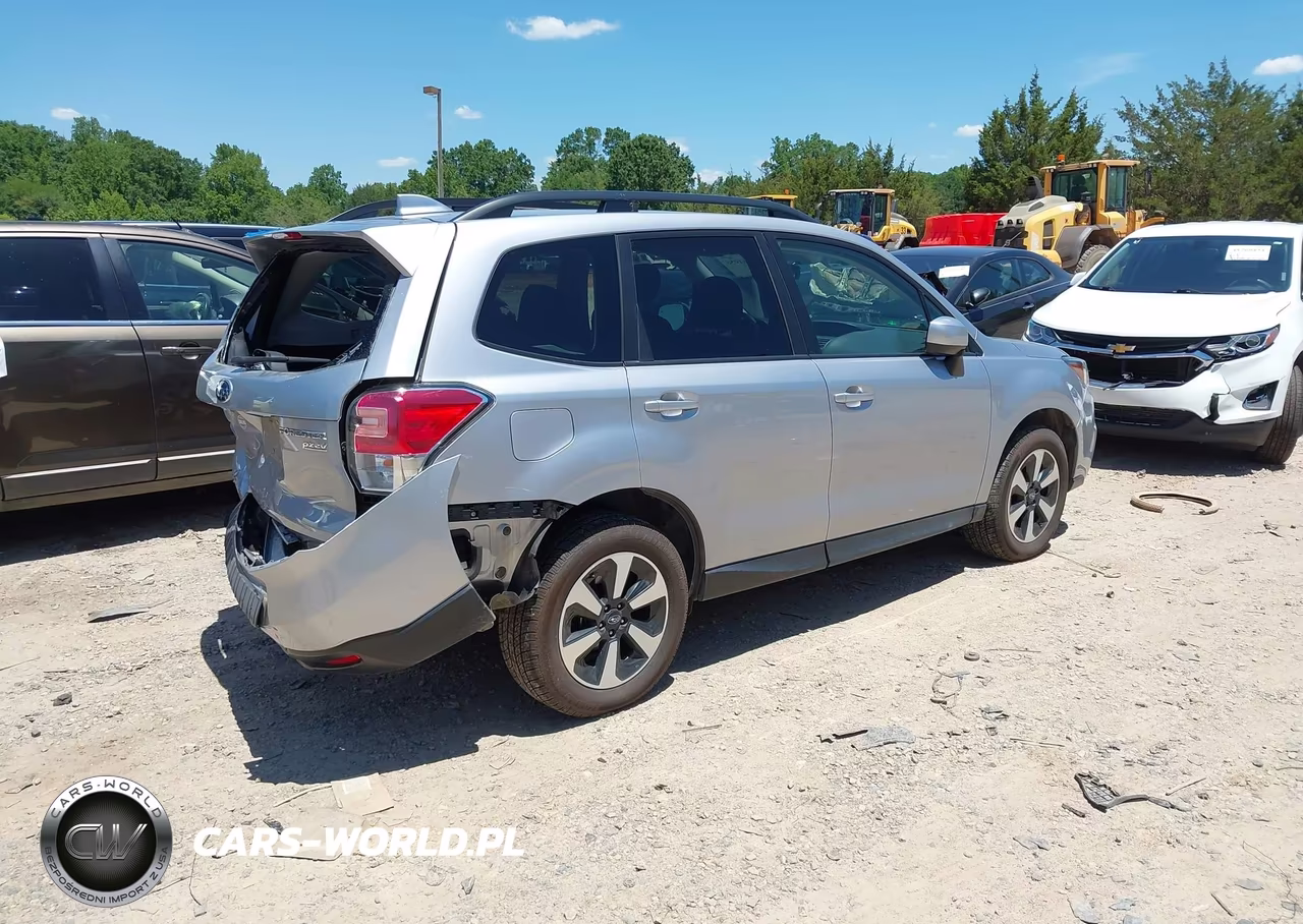 2017 Subaru Forester 2.5I Premium VIN:JF2SJAGC9HH547990 - 4