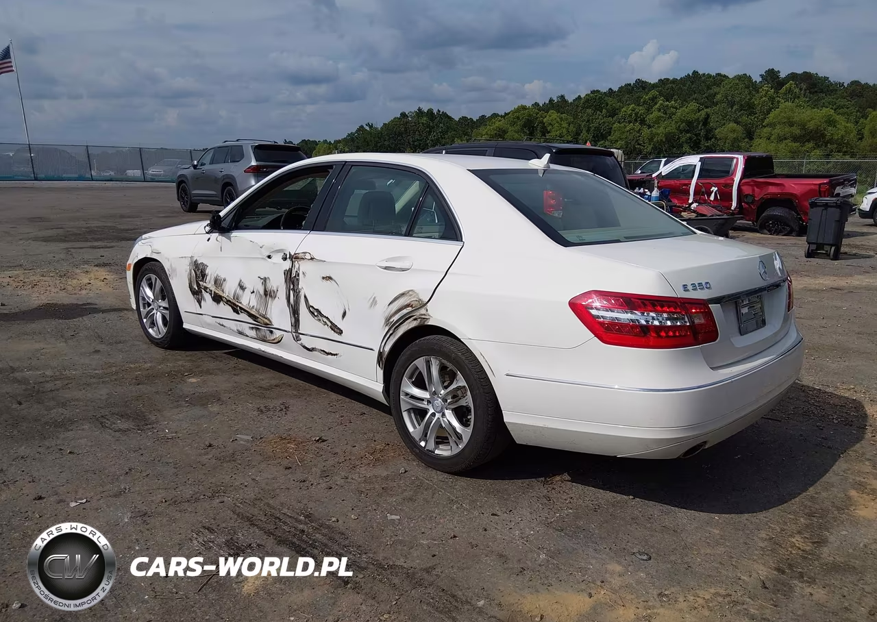 2011 Mercedes-Benz E 350 VIN:WDDHF5GB1BA473673 - 3