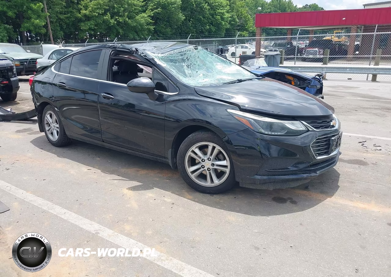 2017 Chevrolet Cruze Lt Auto – zdjęcie 1 z 17