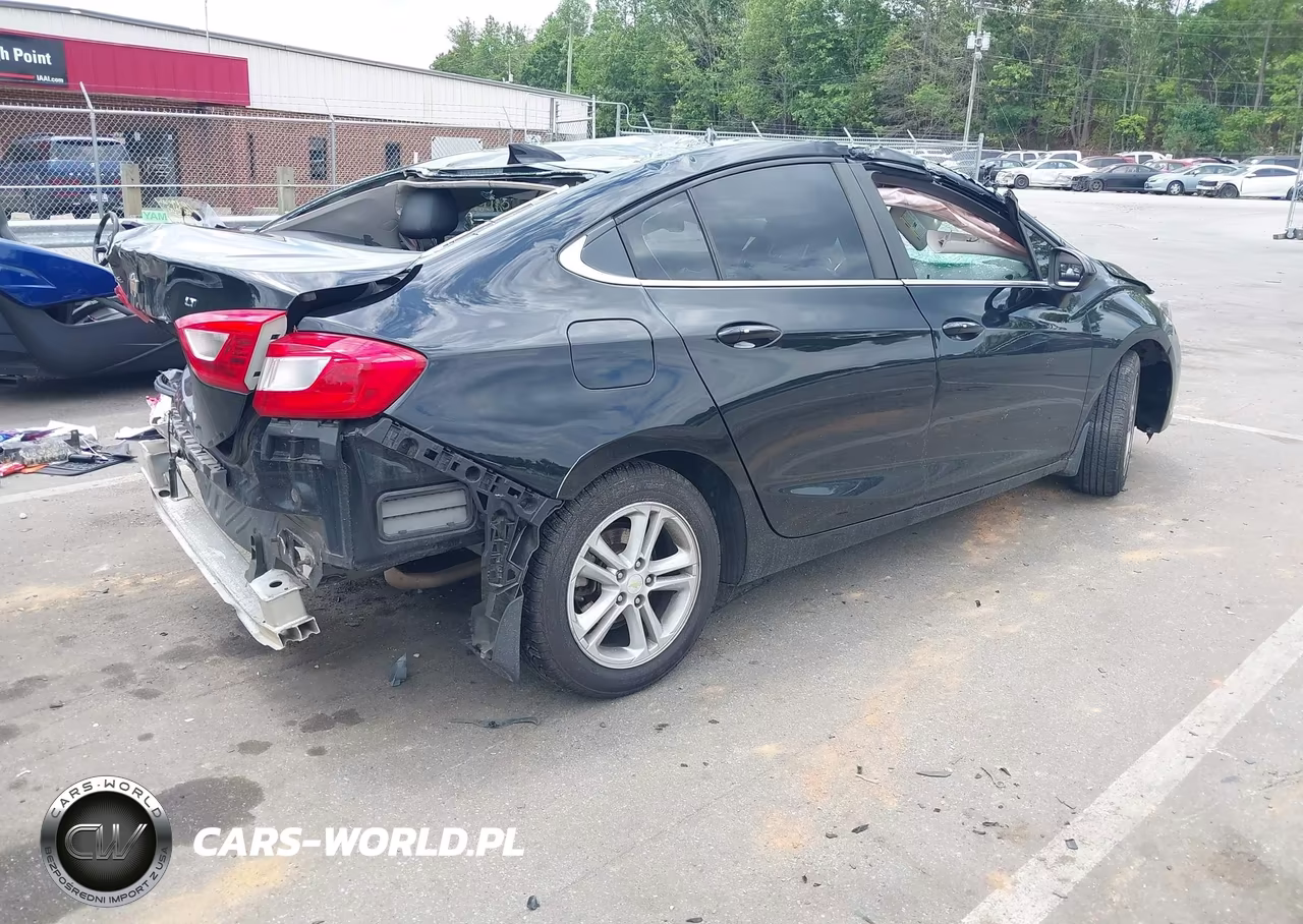 2017 Chevrolet Cruze Lt Auto VIN:1G1BE5SM0H7111389 - 4