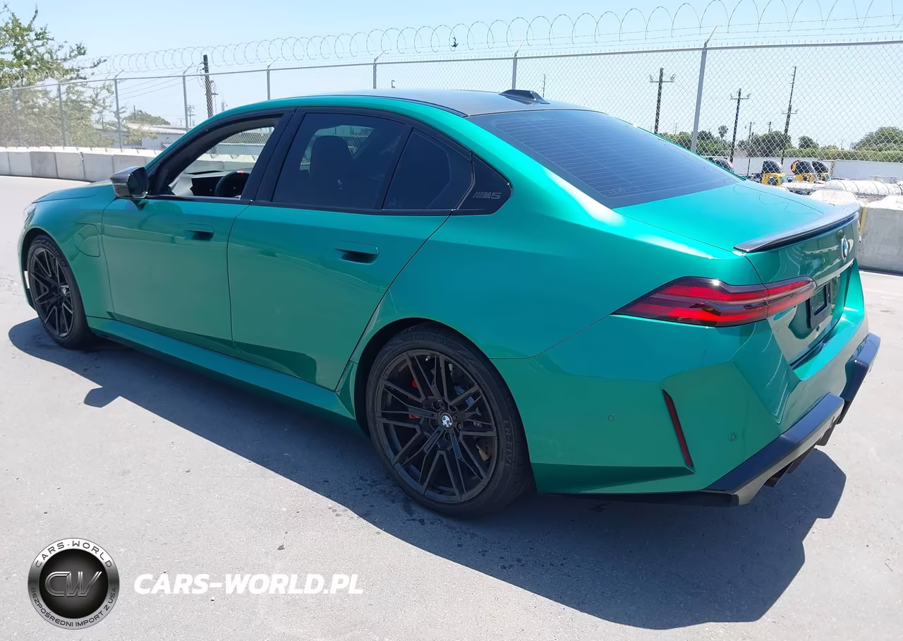 2026 BMW M5 VIN:WBS83FK08TCW51768 - 3