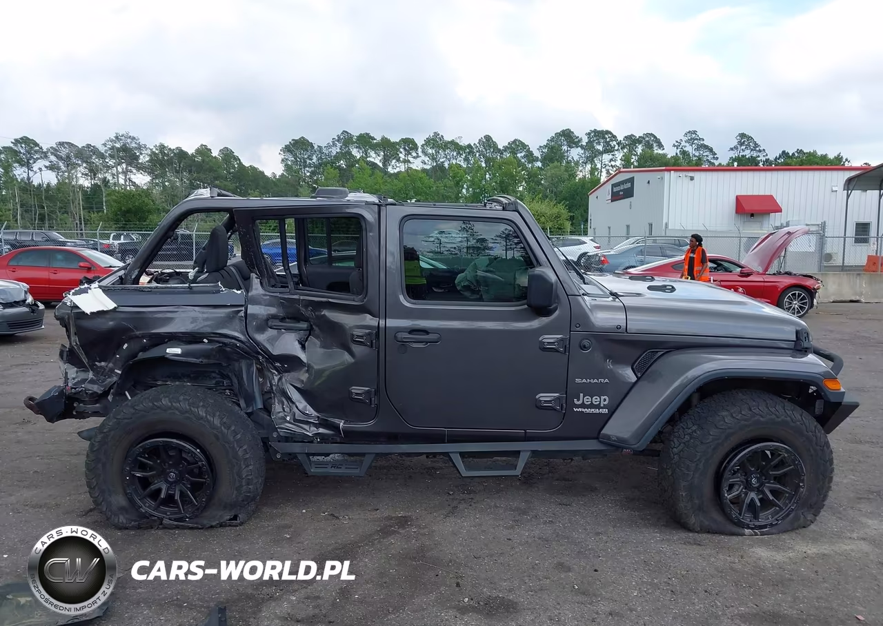 2020 Jeep Wrangler Unlimited North Edition 4X4 VIN:1C4HJXEN3LW206721 - 13