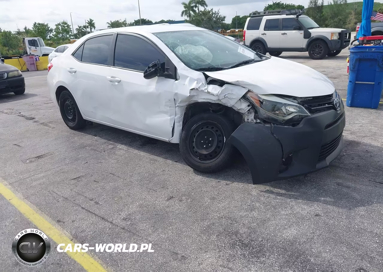 2015 Toyota Corolla Le – zdjęcie 1 z 17