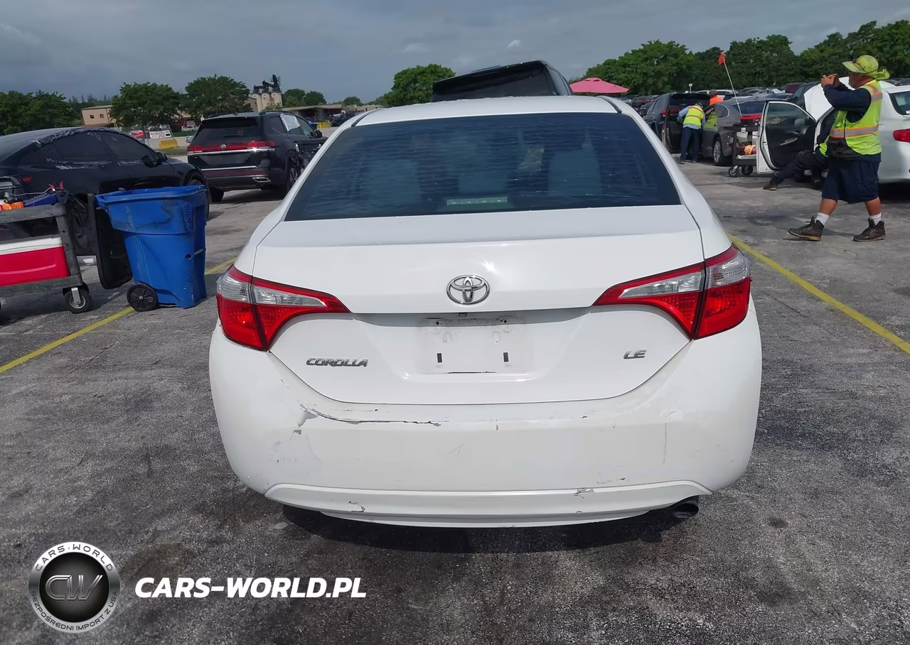 2015 Toyota Corolla Le VIN:2T1BURHE3FC466280 - 17