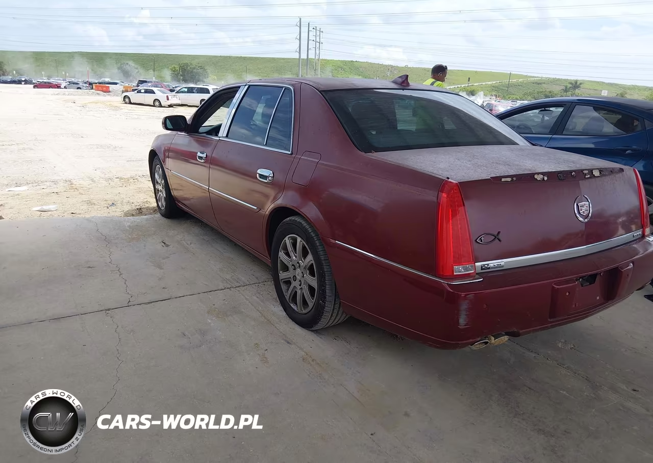 2010 Cadillac Dts Luxury Collection VIN:1G6KD5EY9AU130655 - 3