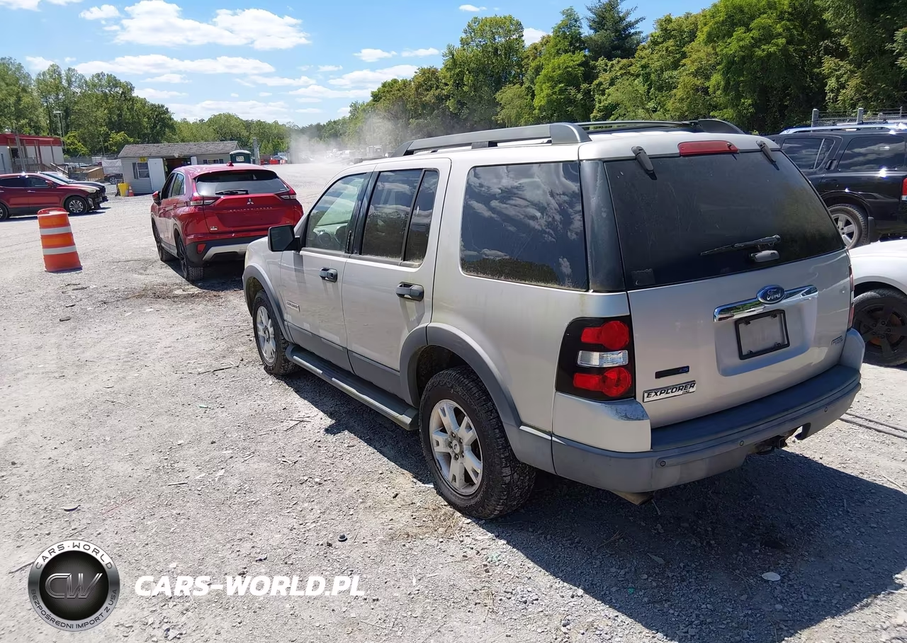 2006 Ford Explorer Xlt VIN:1FMEU73E96UA10713 - 3