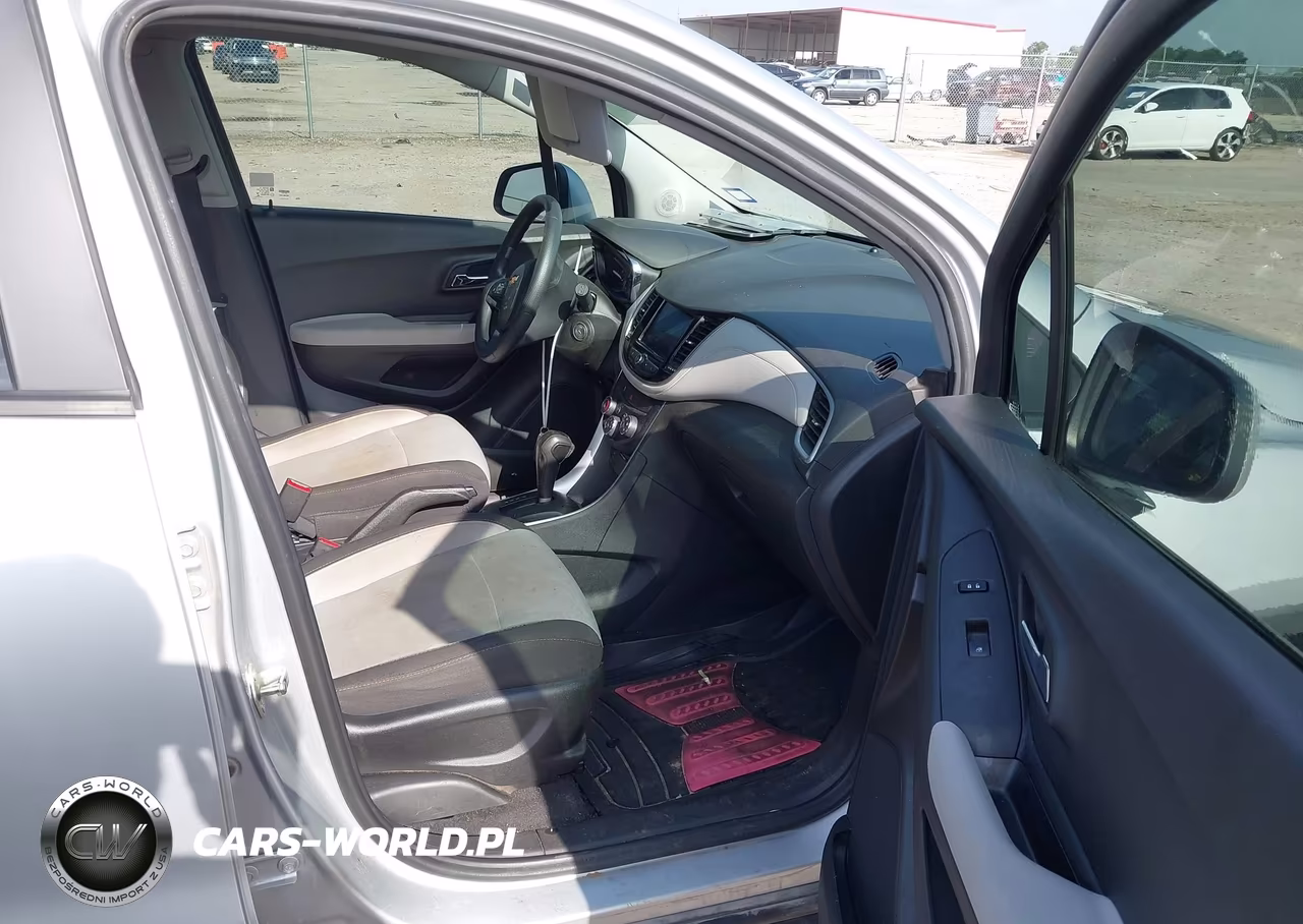 2020 Chevrolet Trax Fwd Ls VIN:3GNCJKSBXLL137336 - 5