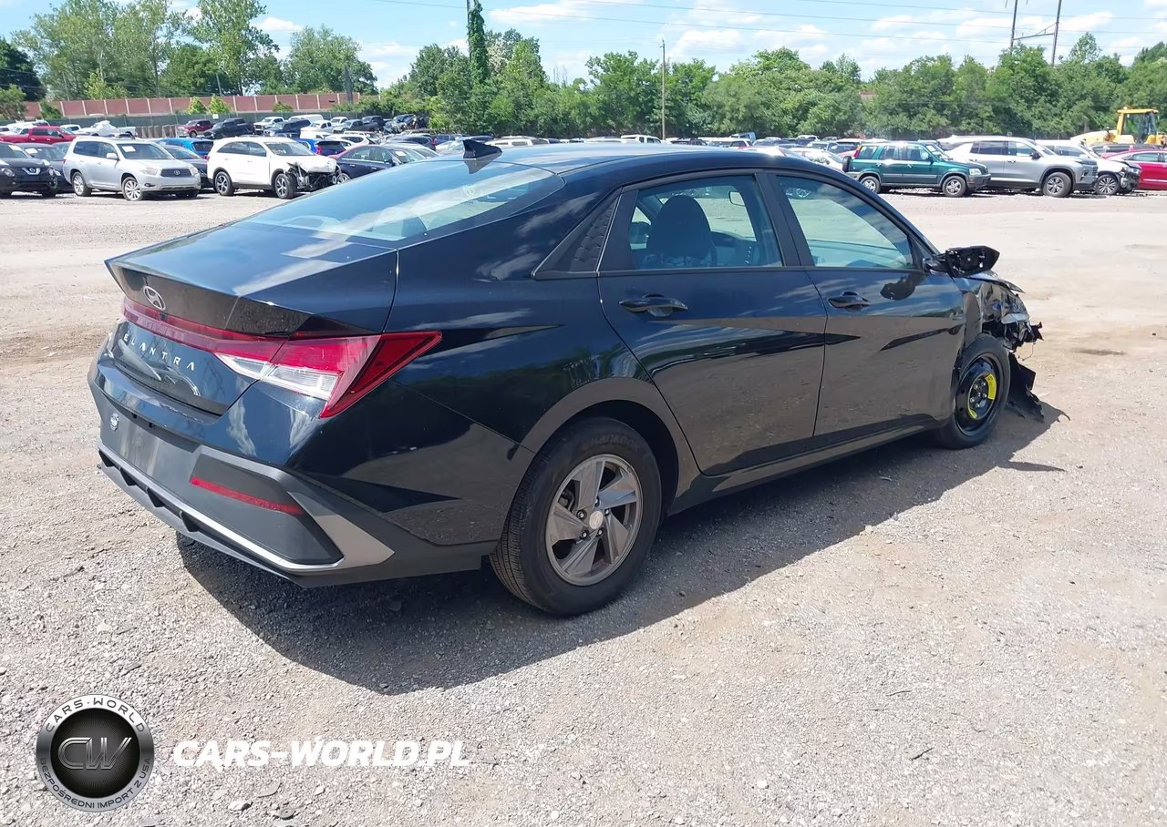 2025 Hyundai Elantra Se VIN:KMHLL4DG4SU938531 - 4
