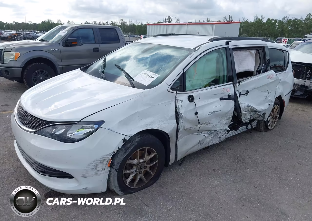 2020 Chrysler Voyager Lxi VIN:2C4RC1DG5LR163362 - 6