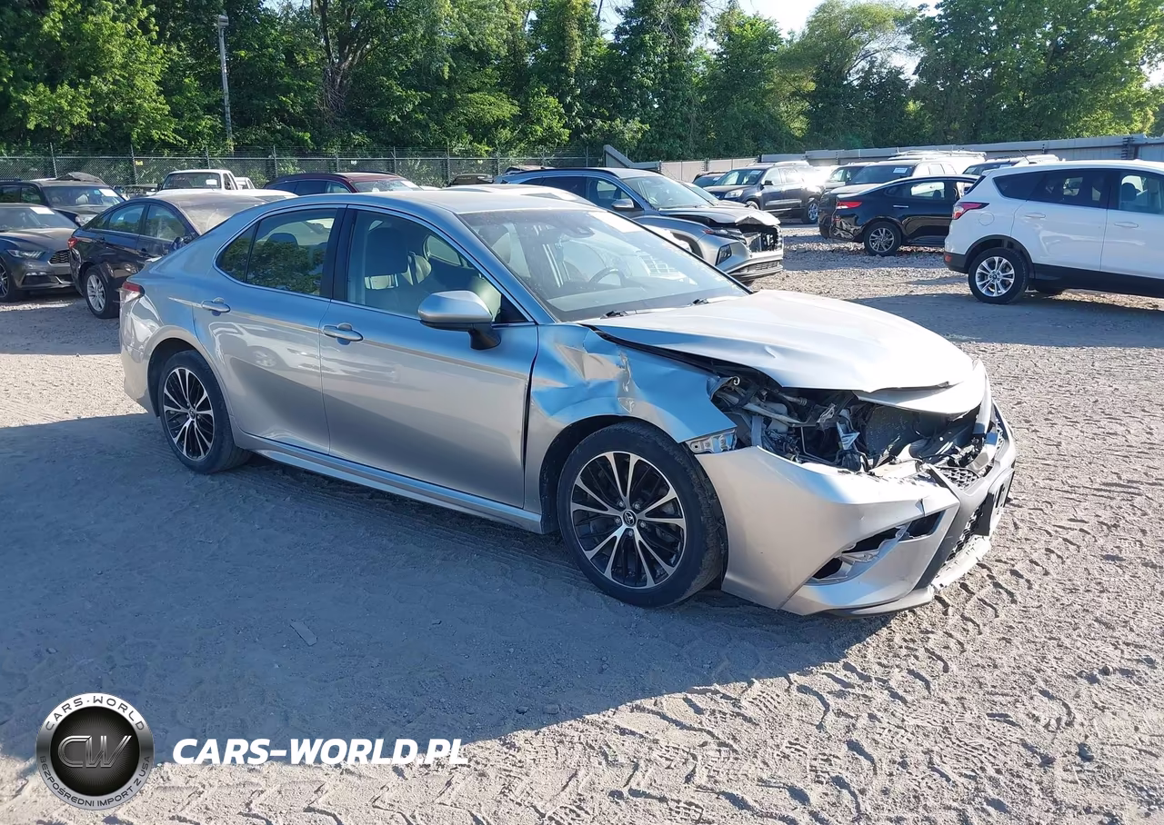 2018 Toyota Camry Se – zdjęcie 1 z 16