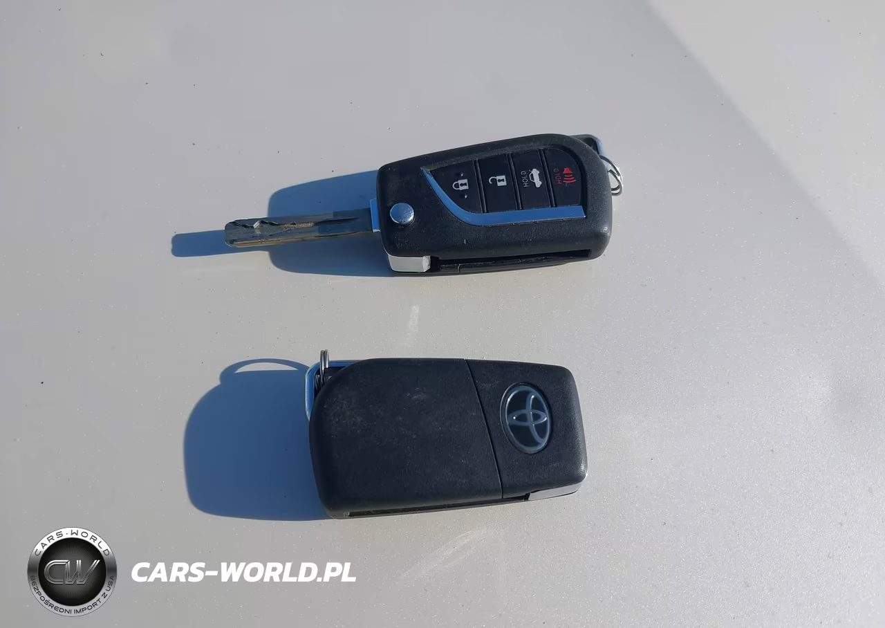2018 Toyota Camry Se VIN:JTNB11HK9J3012743 - 11
