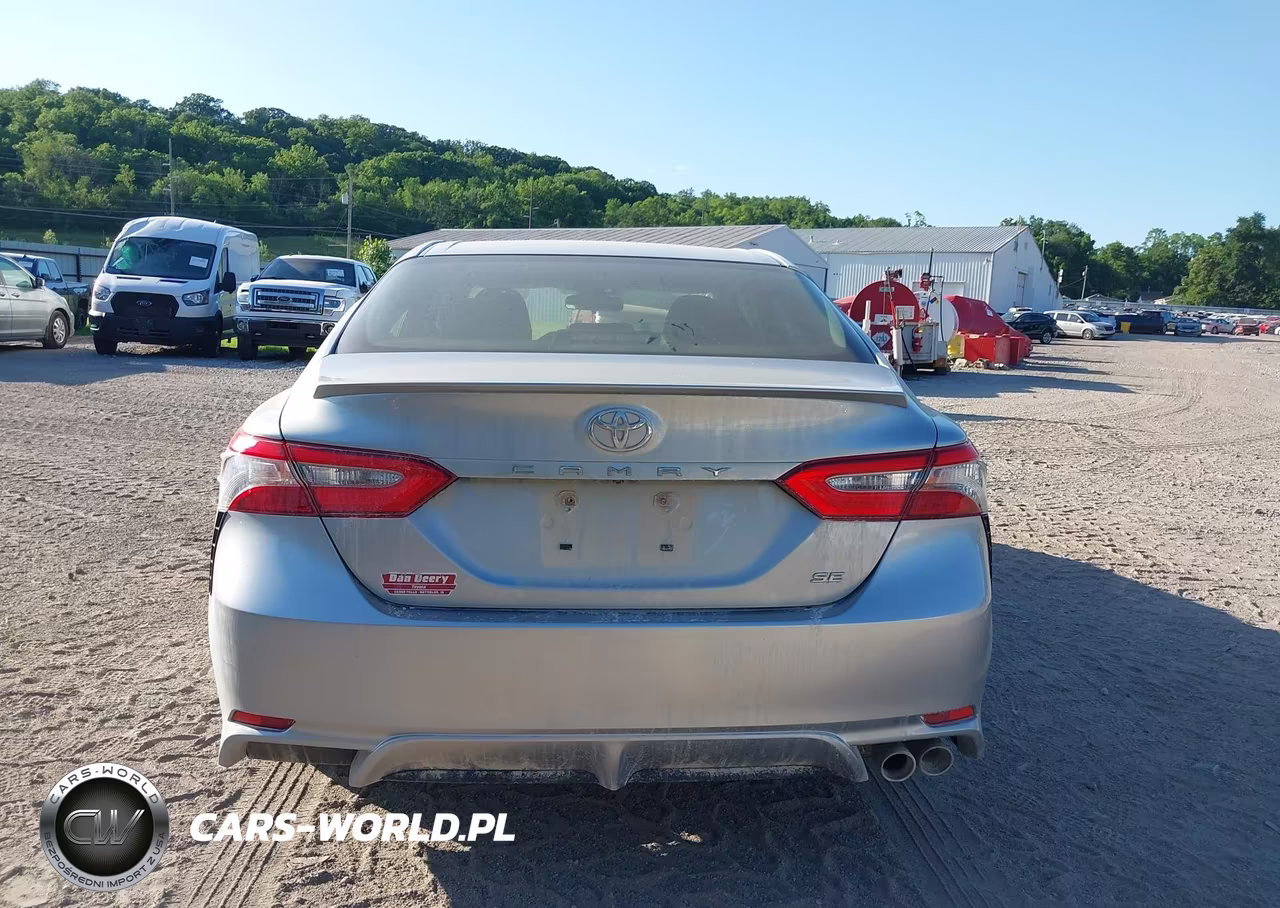 2018 Toyota Camry Se VIN:JTNB11HK9J3012743 - 16