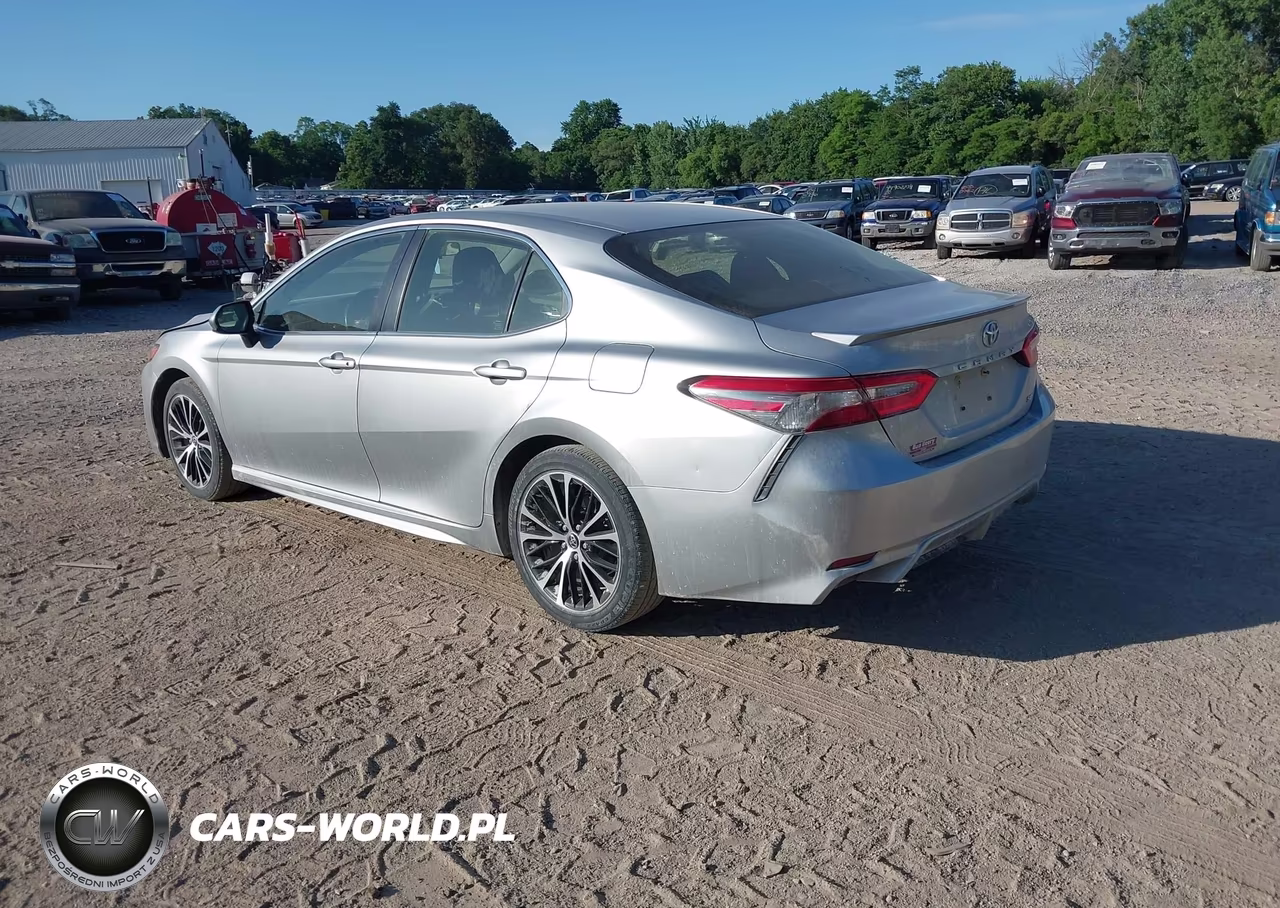 2018 Toyota Camry Se VIN:JTNB11HK9J3012743 - 3