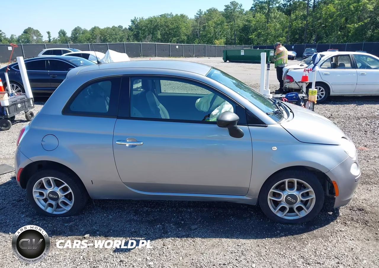 2015 Fiat 500 Pop VIN:3C3CFFAR4FT586049 - 13