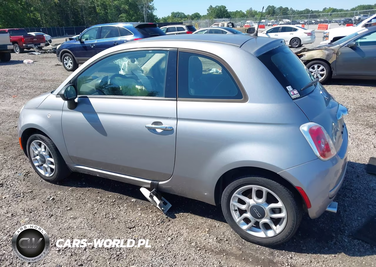 2015 Fiat 500 Pop VIN:3C3CFFAR4FT586049 - 3