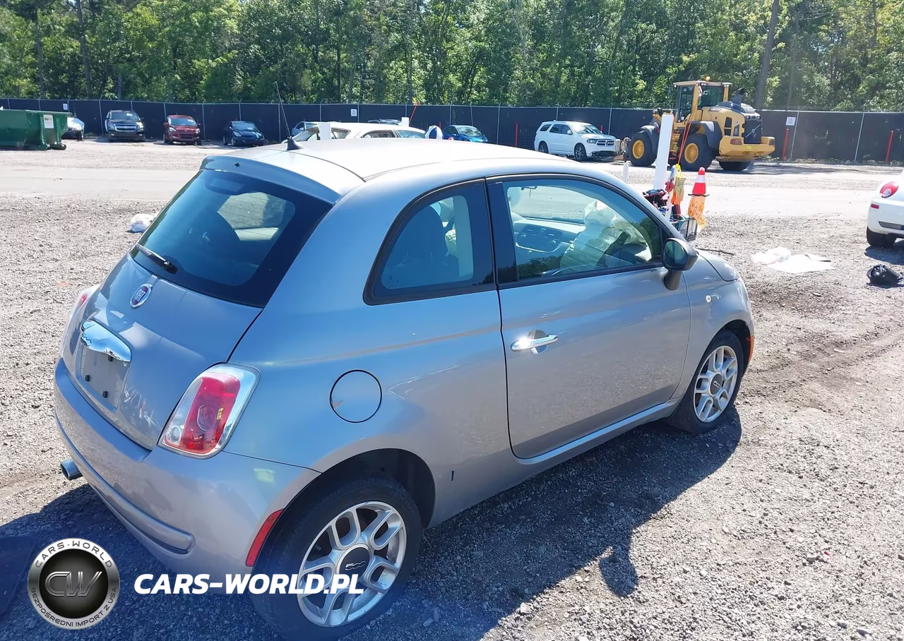 2015 Fiat 500 Pop VIN:3C3CFFAR4FT586049 - 4