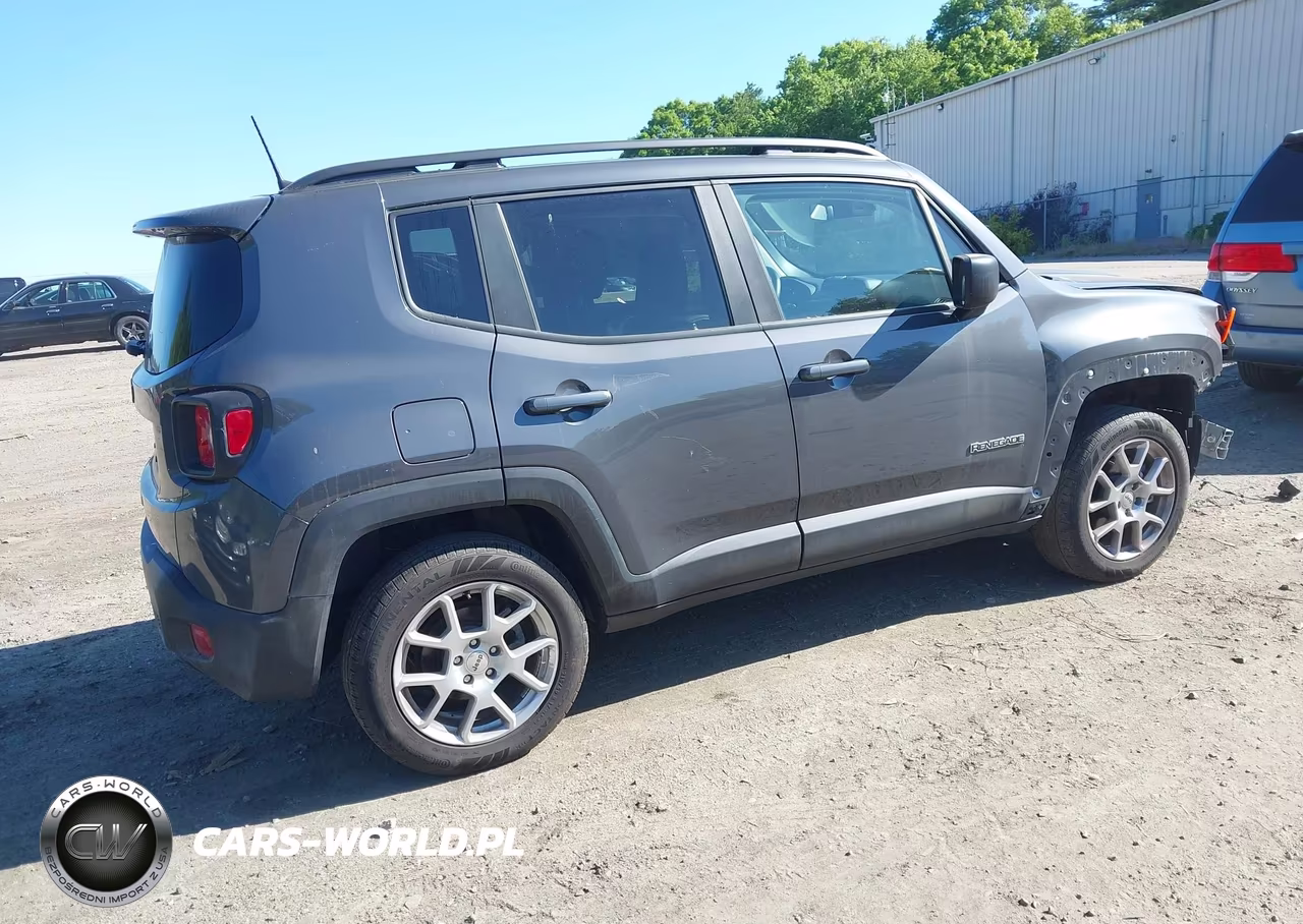 2023 Jeep Renegade Latitude 4X4 VIN:ZACNJDB10PPP18620 - 4