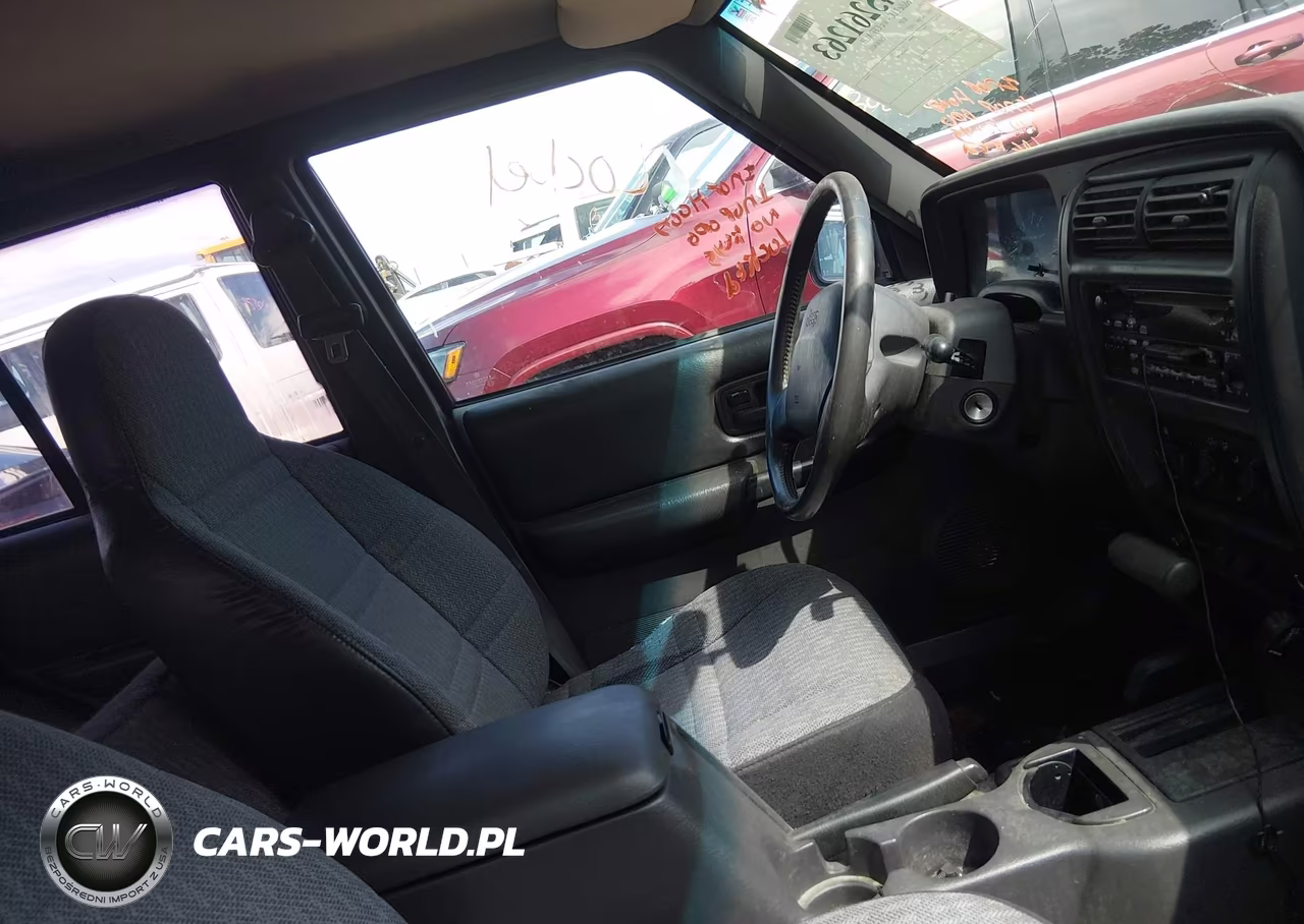 1999 Jeep Cherokee Classic-Sport VIN:1J4FF68S4XL620287 - 5