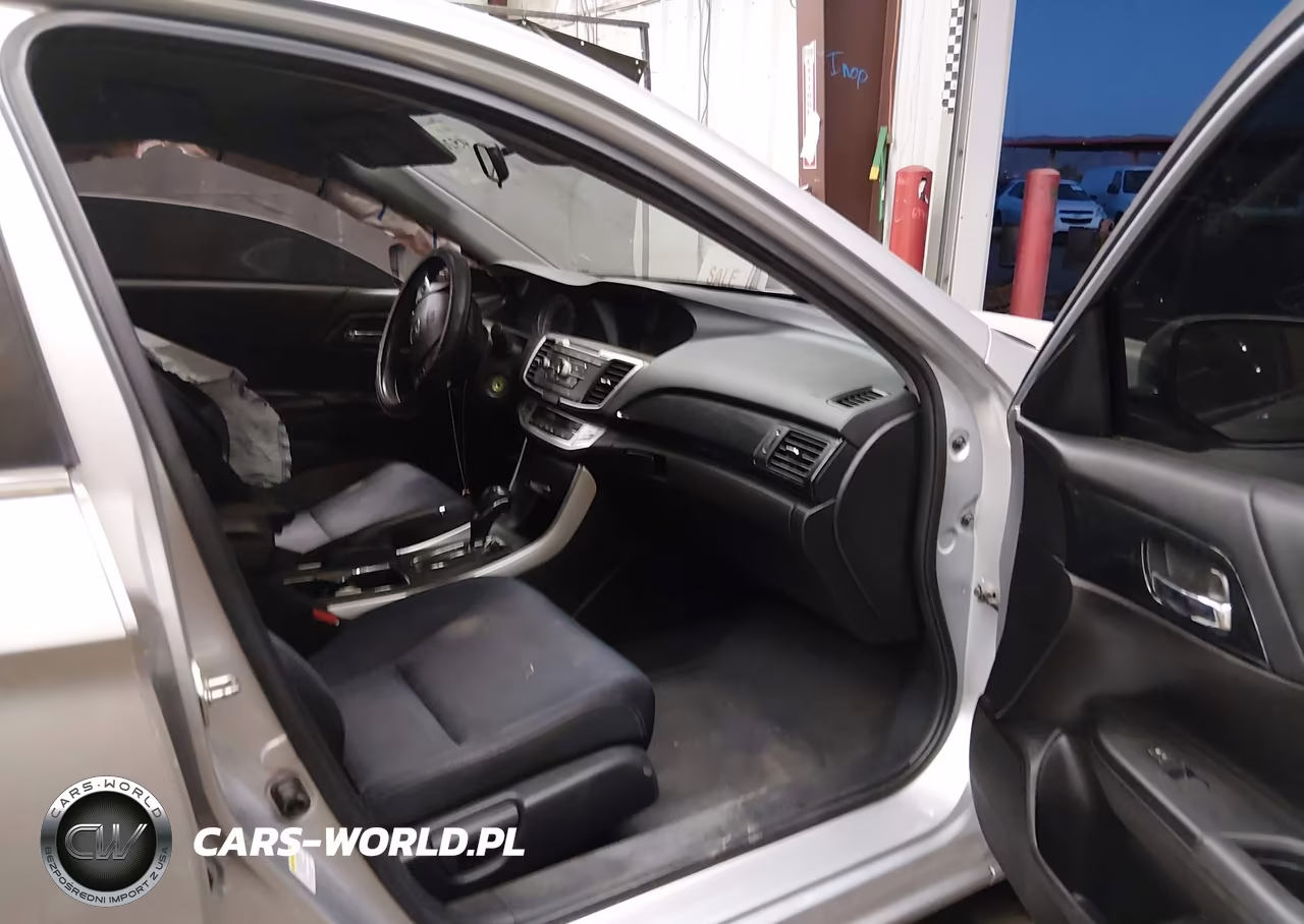2015 Honda Accord Sport VIN:1HGCR2F52FA018229 - 5