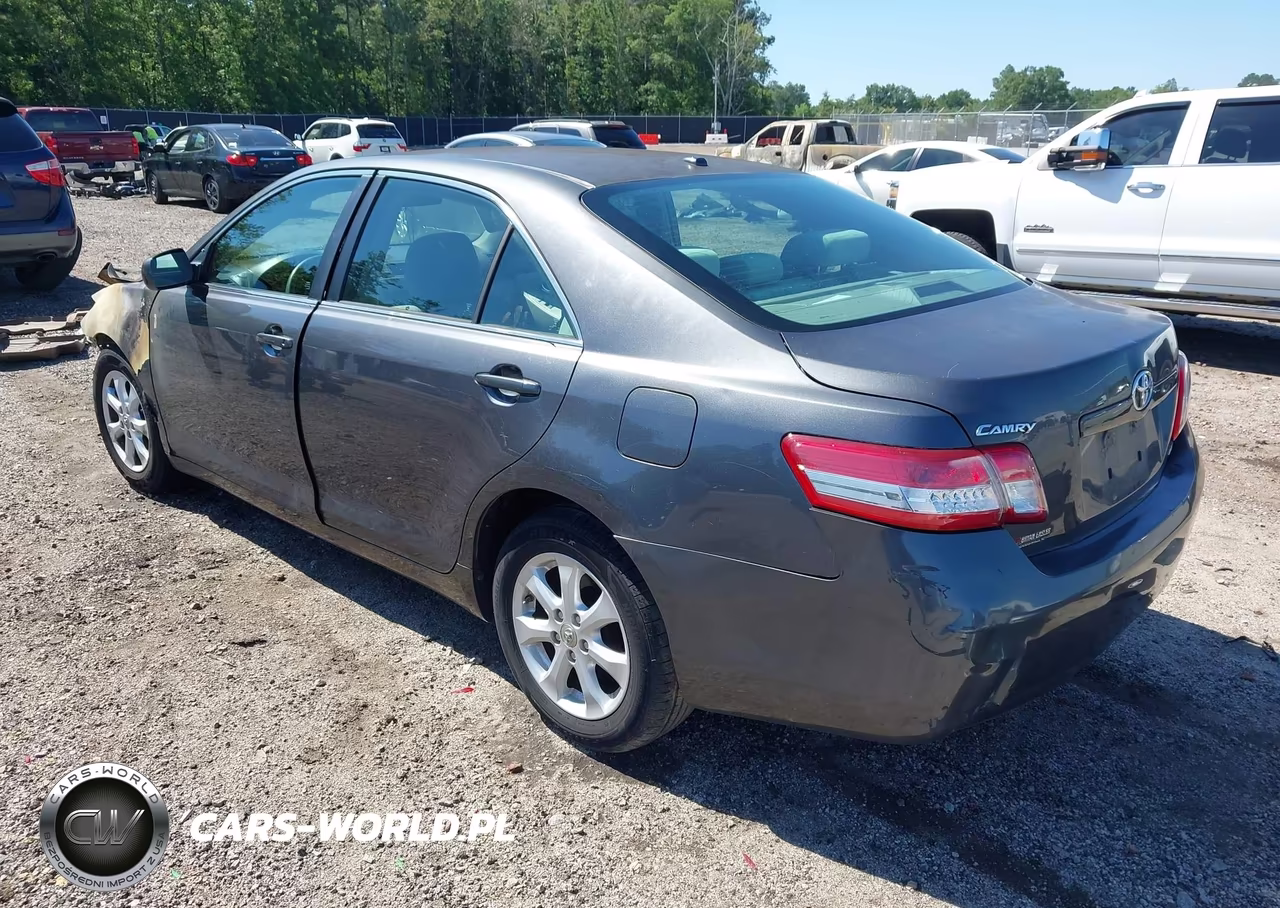2011 Toyota Camry Le VIN:4T1BF3EK5BU732778 - 3