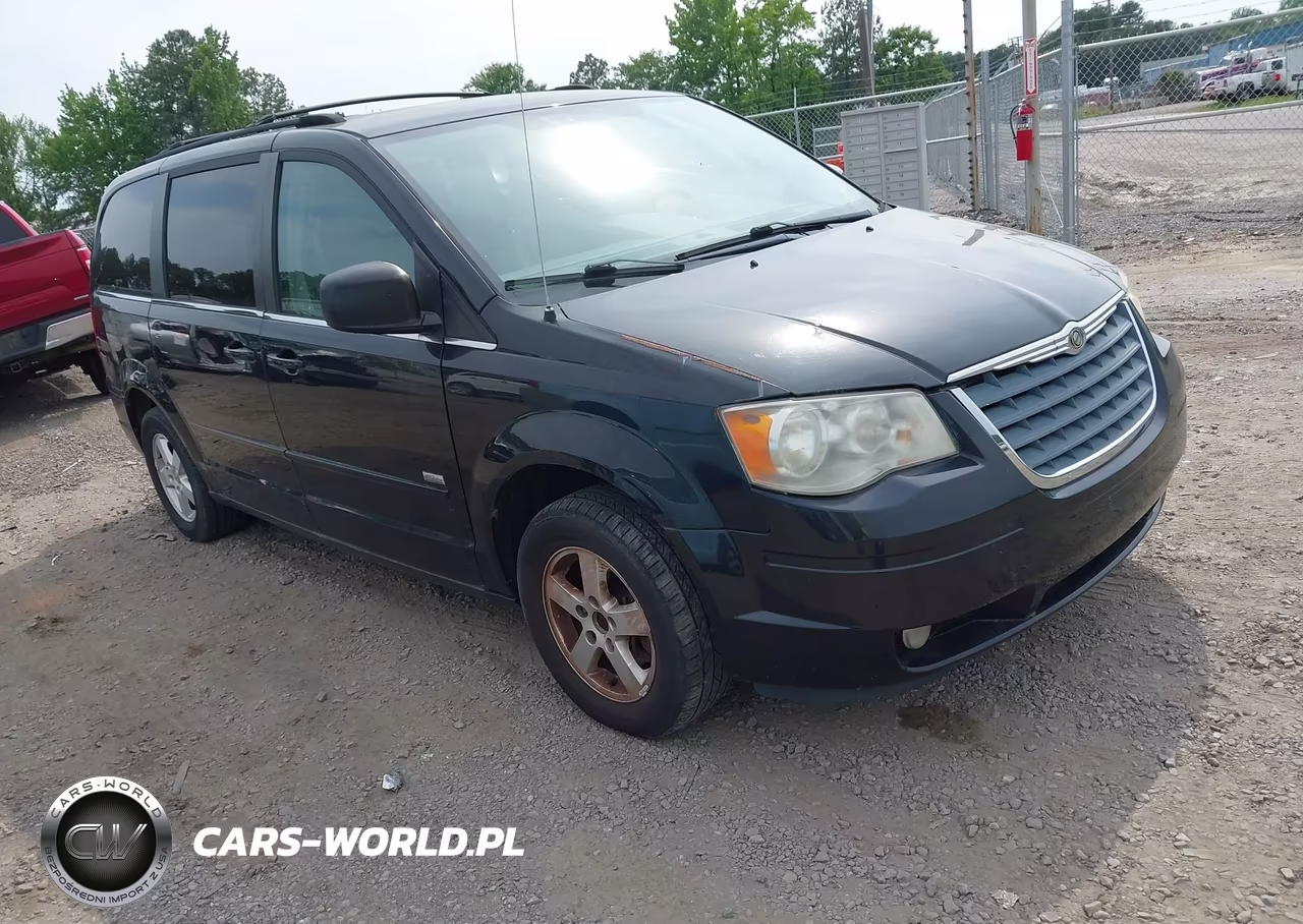 2008 Chrysler Town & Country Touring – zdjęcie 1 z 11