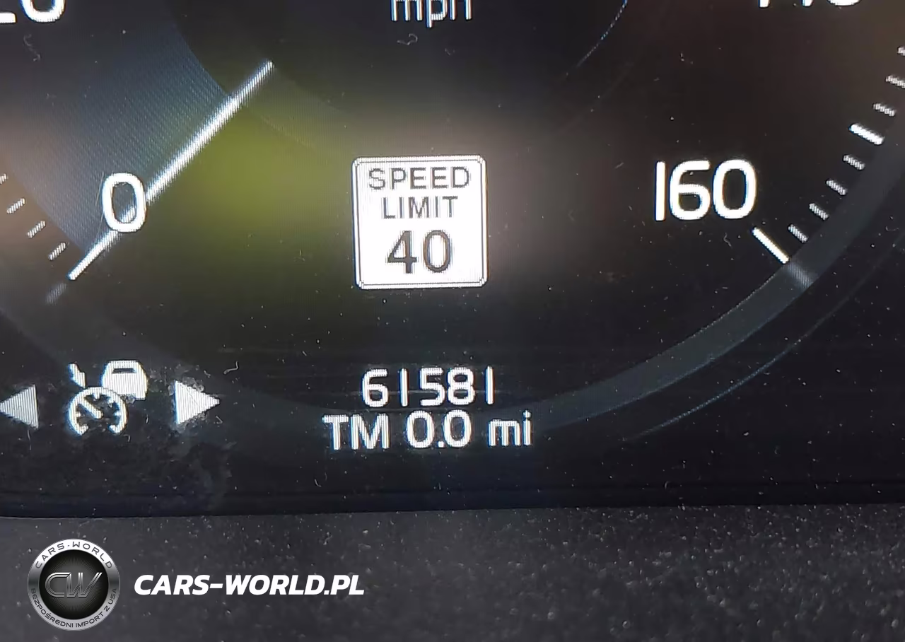 2020 Volvo Xc90 T6 Momentum 6 Passenger VIN:YV4A221K5L1610093 - 16