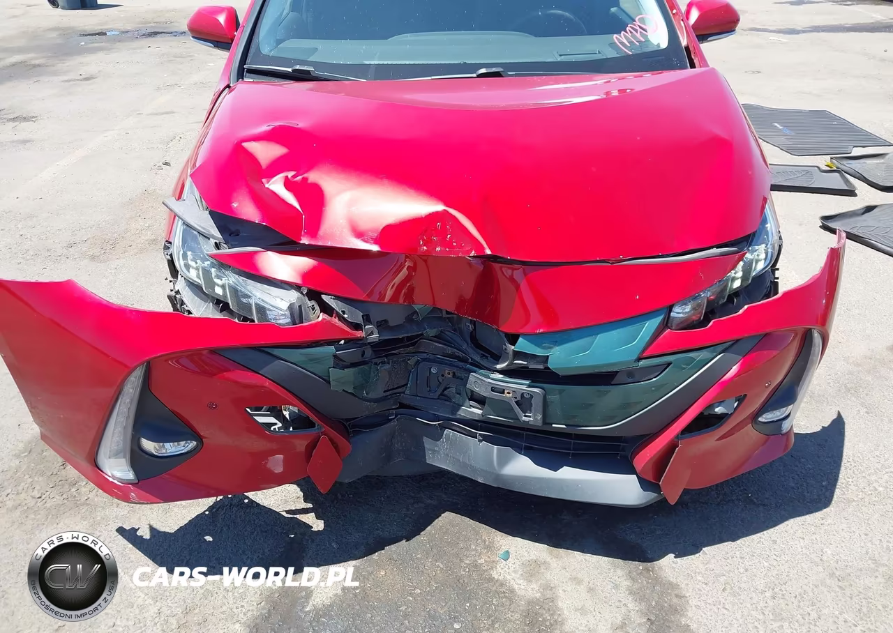 2017 Toyota Prius Prime Advanced VIN:JTDKARFP2H3023532 - 6