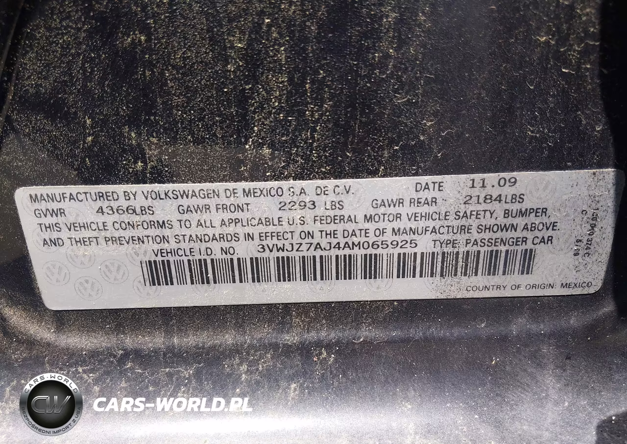 2010 Volkswagen Jetta S VIN:3VWJZ7AJ4AM065925 - 9
