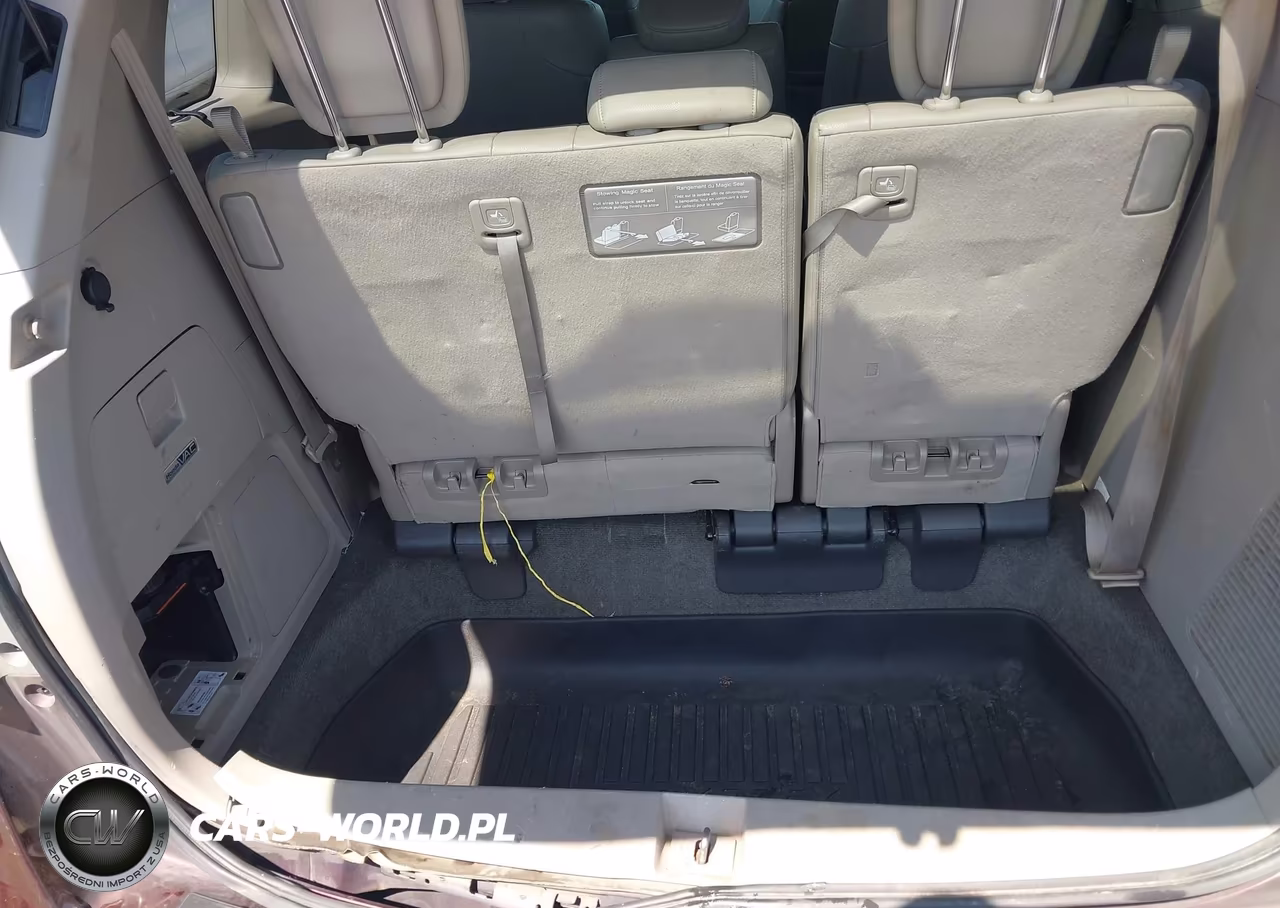2015 Honda Odyssey Touring-Touring Elite VIN:5FNRL5H98FB015922 - 17