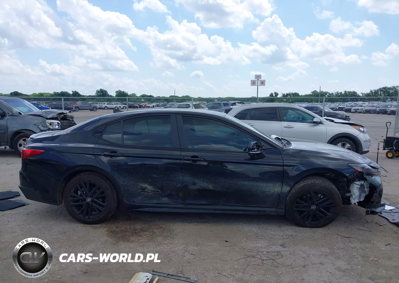 2026 Toyota Camry Se VIN:4T1DAACK3TU725893 - 13