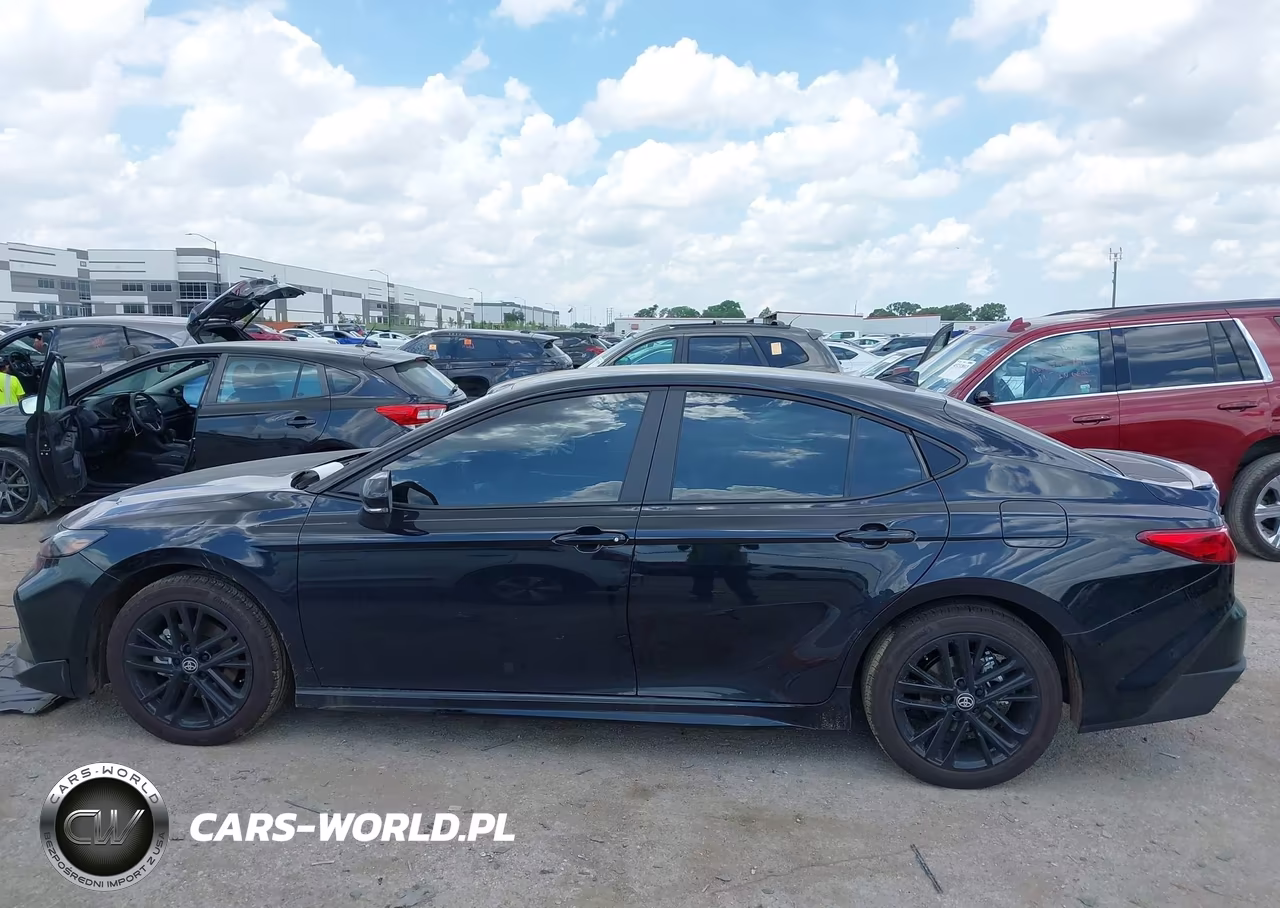 2026 Toyota Camry Se VIN:4T1DAACK3TU725893 - 14