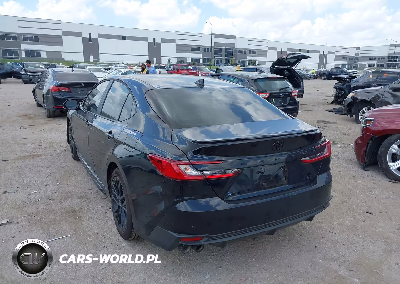 2026 Toyota Camry Se VIN:4T1DAACK3TU725893 - 3