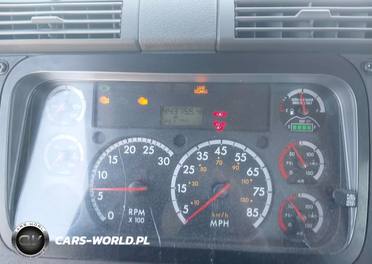 2015 Freightliner Cascadia 113 VIN:1FUBGAD44FLGJ6522 - 5