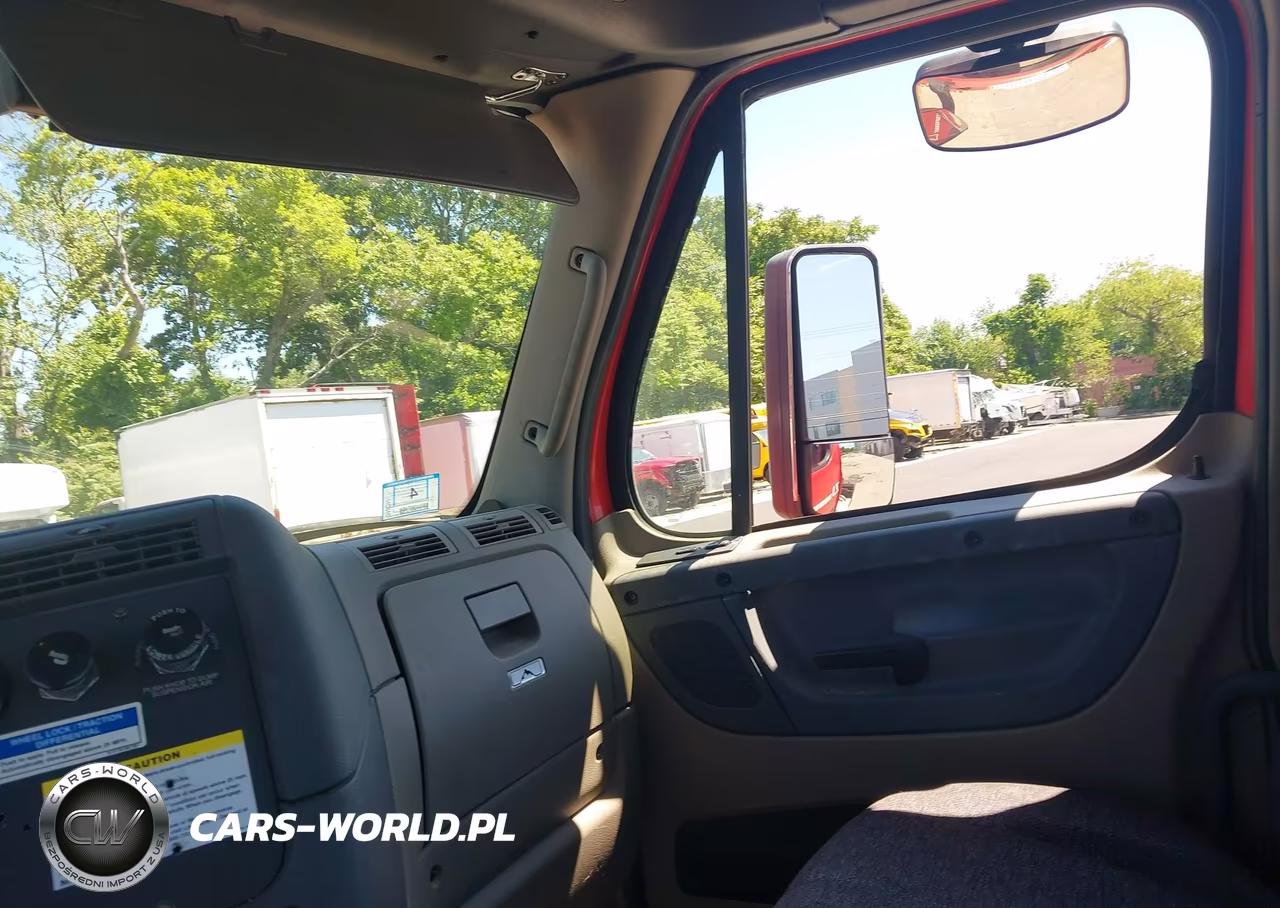 2015 Freightliner Cascadia 113 VIN:1FUBGAD44FLGJ6522 - 6