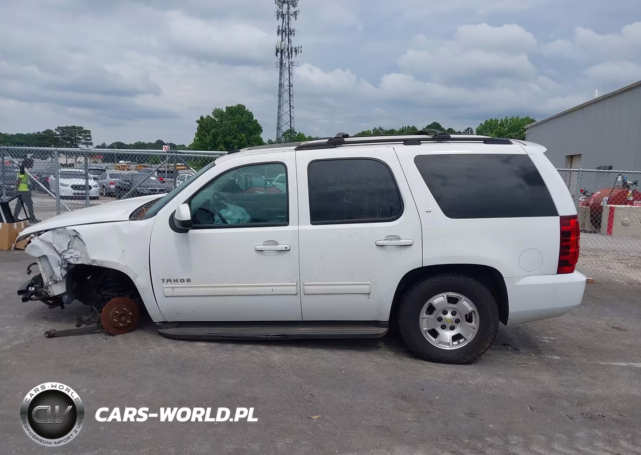 2013 Chevrolet Tahoe Lt VIN:1GNSCBE07DR289391 - 13