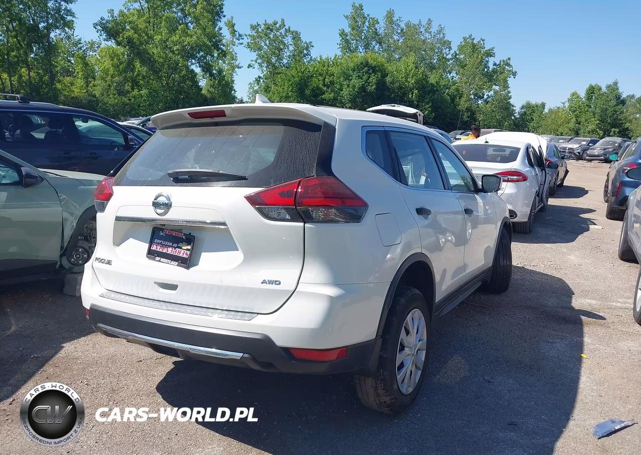 2017 Nissan Rogue S VIN:JN8AT2MV6HW011482 - 4