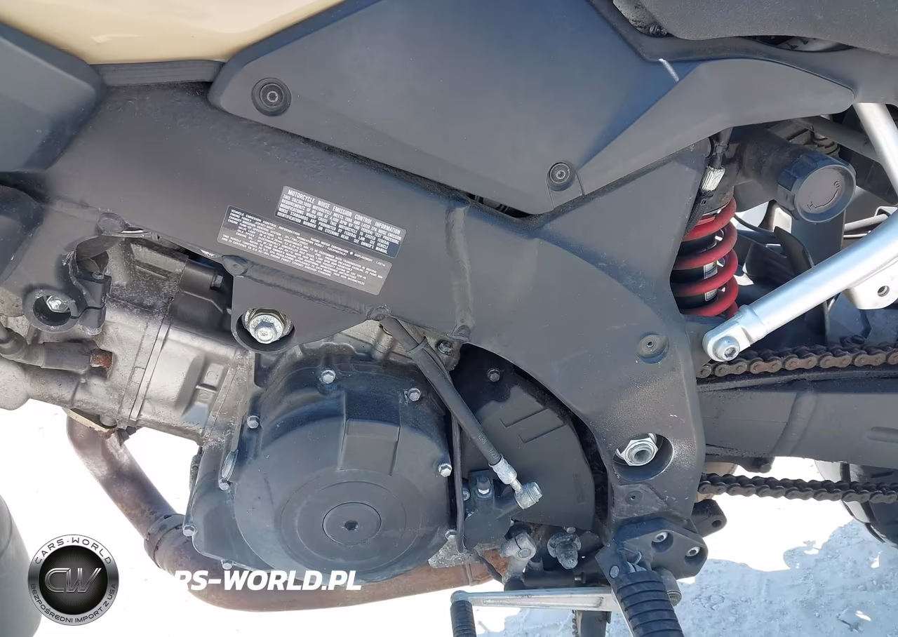 2014 Suzuki Dl1000 VIN:JS1VU51AXE2100742 - 9