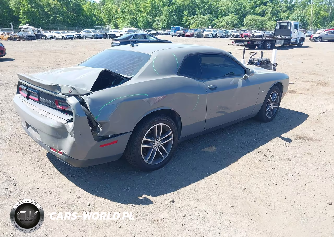 2018 Dodge Challenger Gt Awd VIN:2C3CDZGG9JH192142 - 4