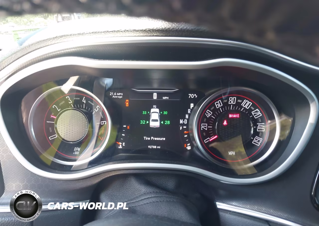 2018 Dodge Challenger Gt Awd VIN:2C3CDZGG9JH192142 - 7