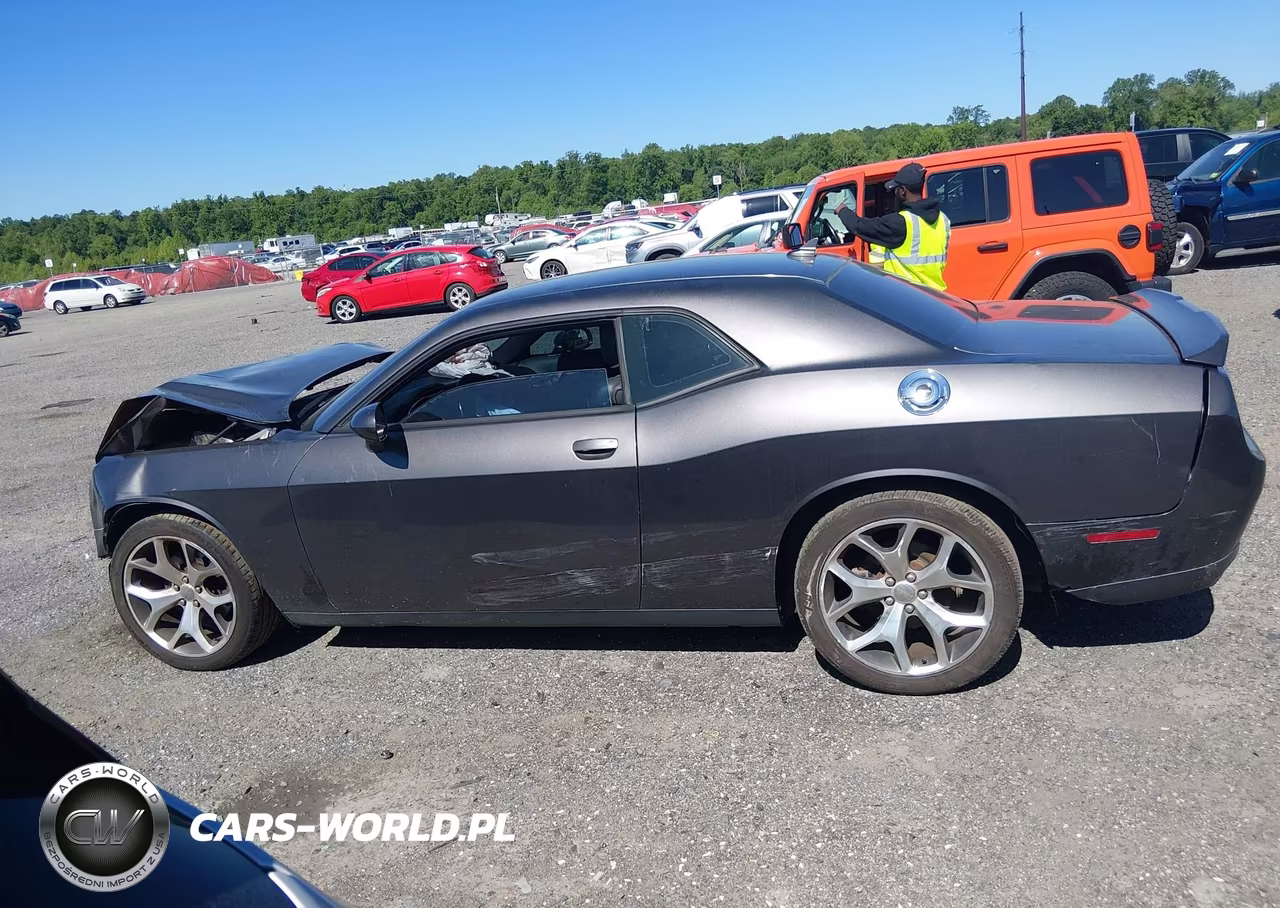2015 Dodge Challenger Sxt Plus VIN:2C3CDZBG4FH774583 - 15