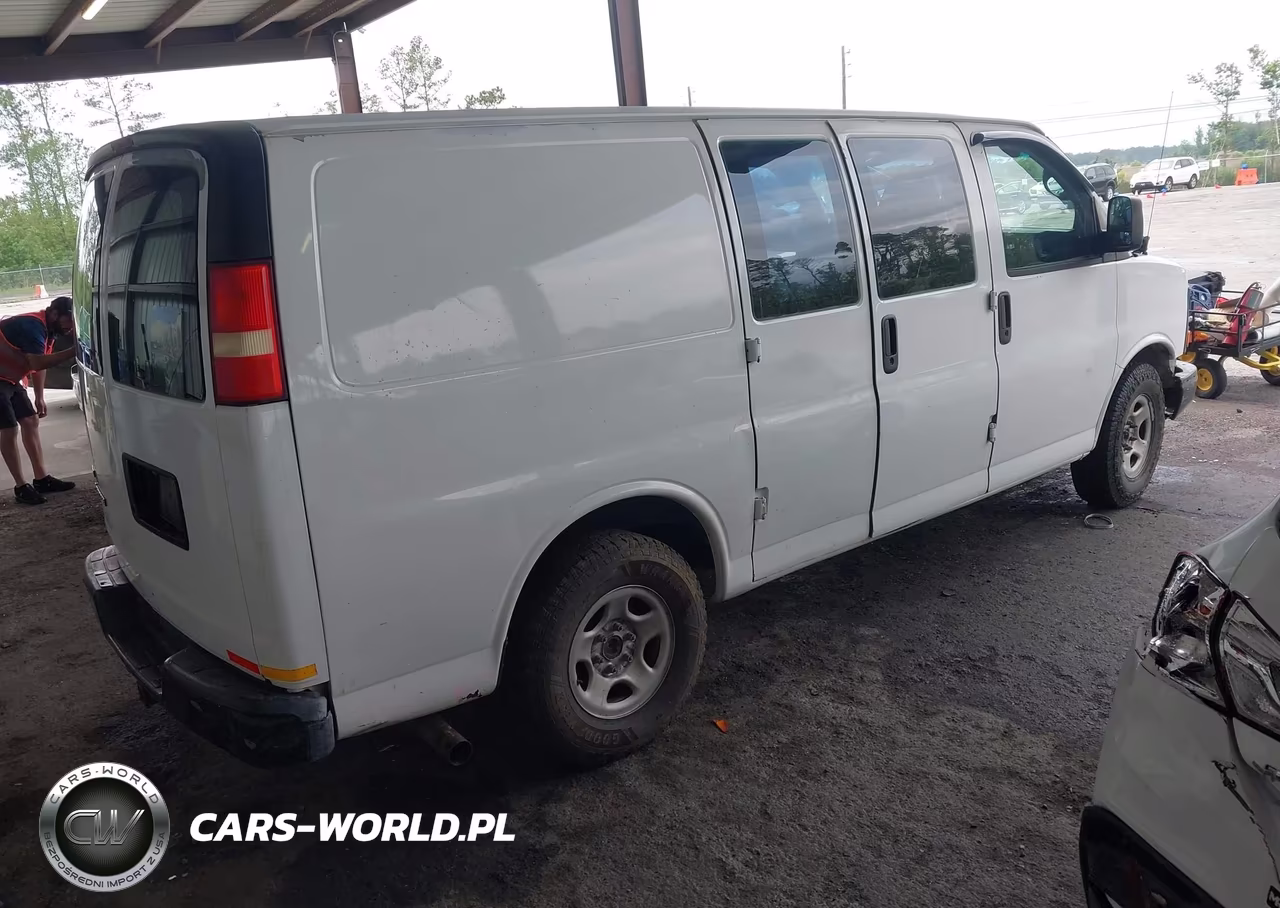 2008 Chevrolet Express Work Van VIN:1GCFG154681204881 - 4