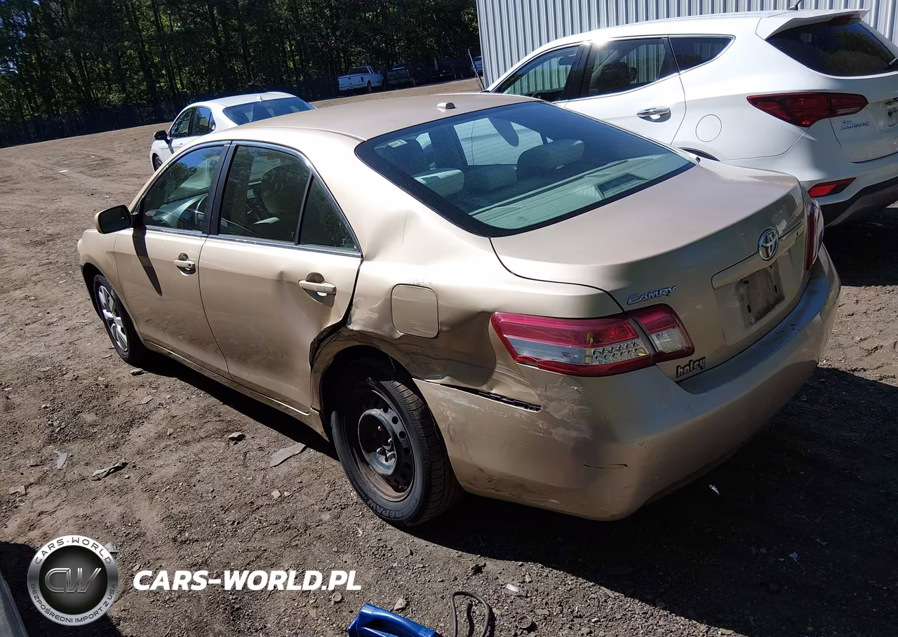2010 Toyota Camry Le VIN:4T1BF3EK7AU105241 - 3