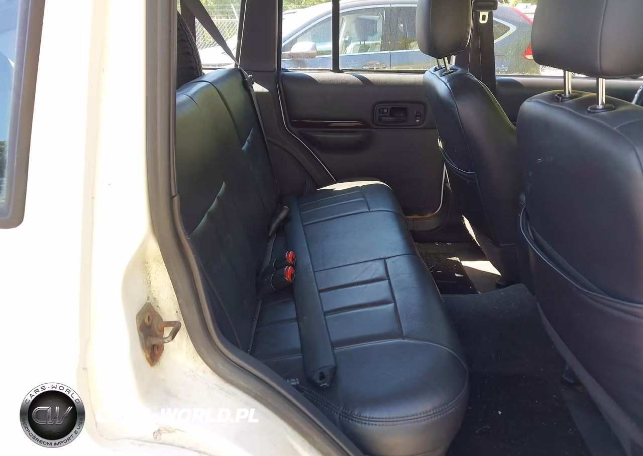 2001 Jeep Cherokee Sport VIN:1J4FF48S31L628859 - 8