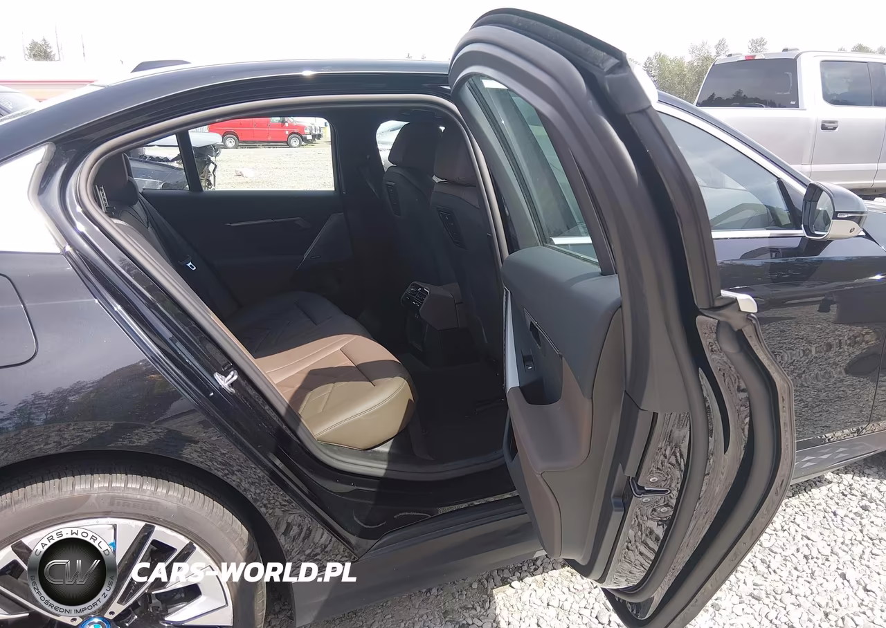 2025 BMW I5 xDrive40 VIN:WBY13HG08SCS45452 - 8