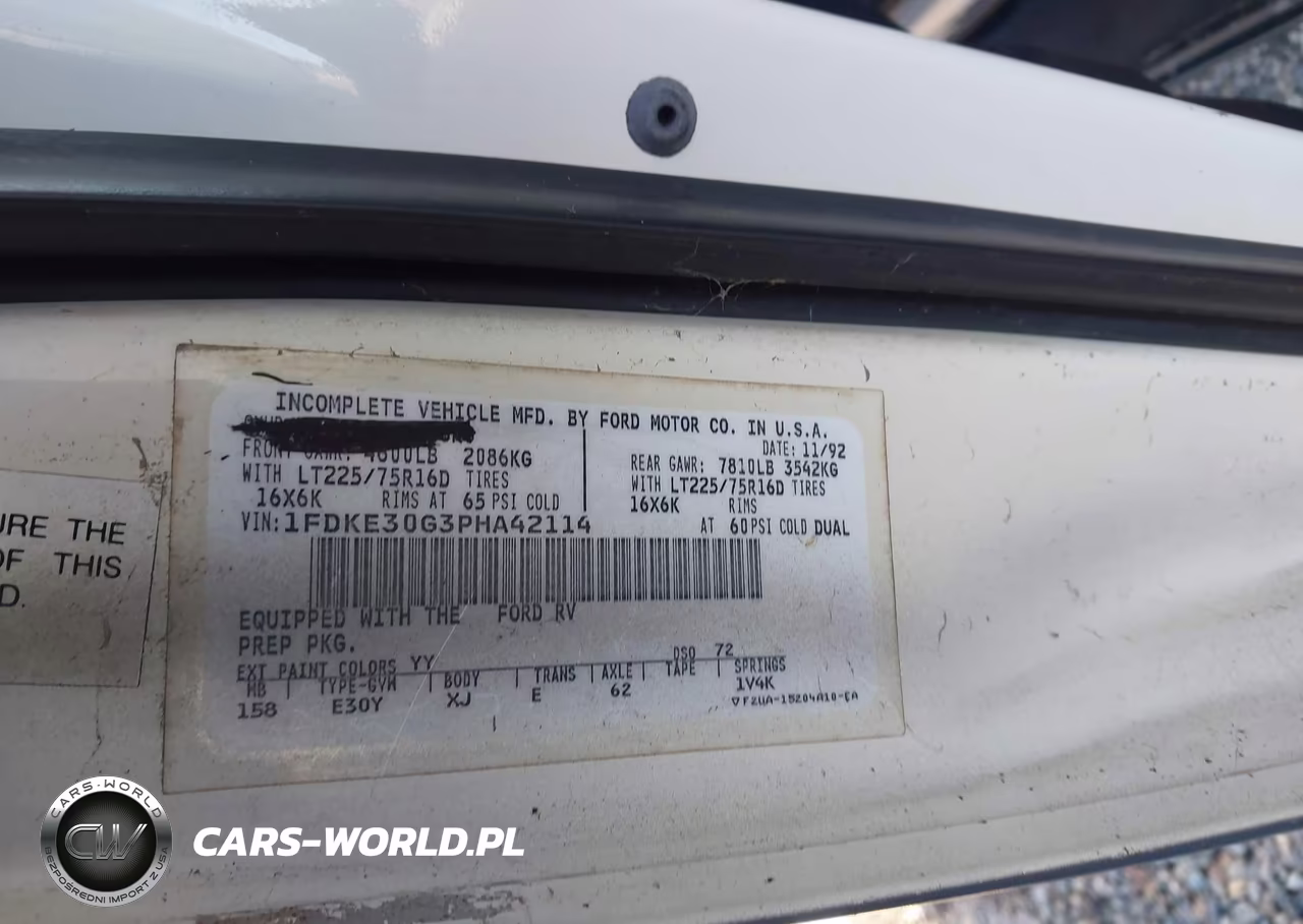 1993 Ford Econoline E350 Cutaway Van VIN:1FDKE30G3PHA42114 - 9