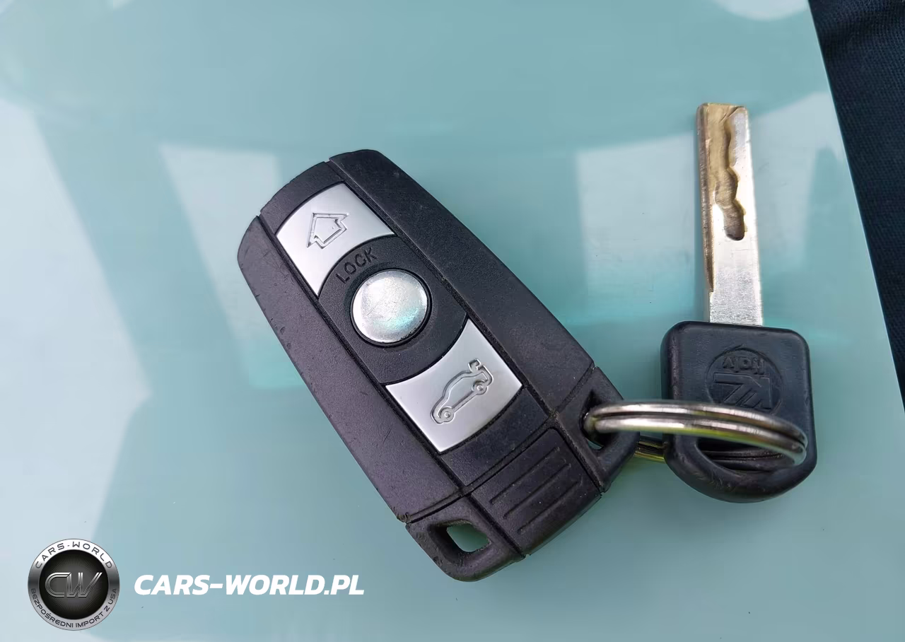 2007 BMW 328I VIN:WBAVA37587NL10087 - 11