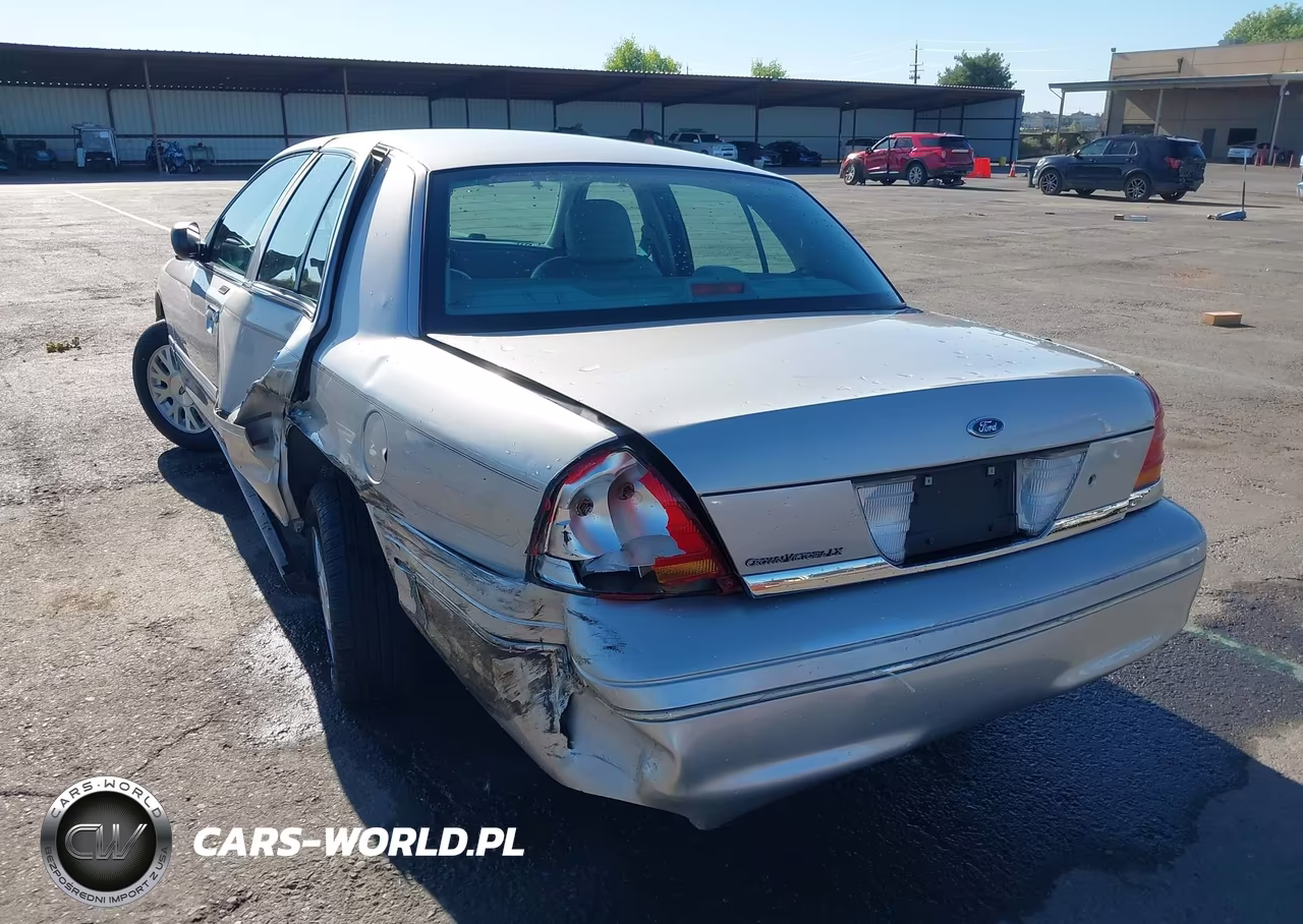 2003 Ford Crown Victoria Lx VIN:2FAFP74W93X197596 - 3