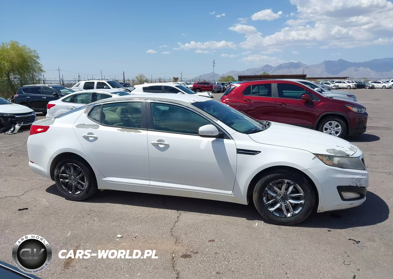 2013 Kia Optima Lx VIN:5XXGM4A73DG252299 - 13